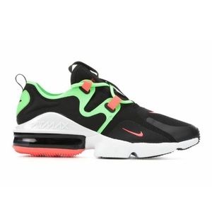 NIKE AIR MAX INFINITY